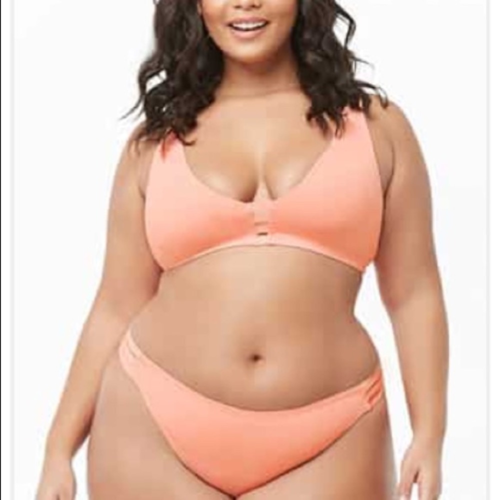👙 Size 3X Forever 21 Bikini Set in Peach